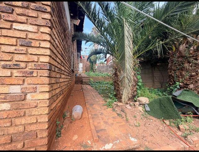 4 BEDROOM HOUSE FOR SALE IN LAUDIUM